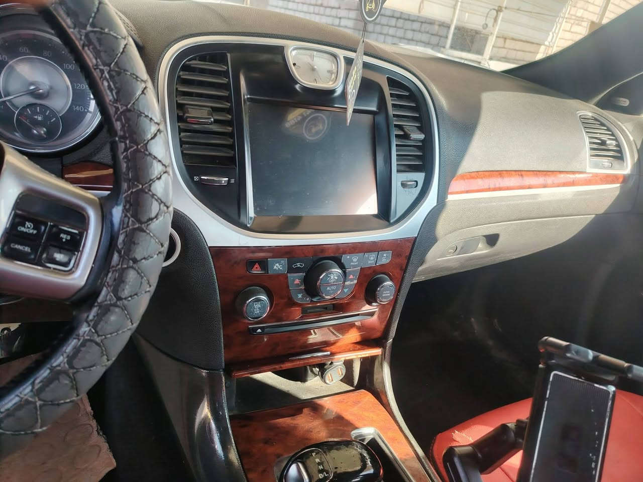 اوباما موديل 12خمس مواصفات
رقم اربيل تحويل كبل 
وارد كندي فقط بنيد مبدل وبيها بارد بالجاملغ الامامي  كد شبر 
السياره جاهزه والحمد لله كير مكينه اكسل كهربائيات تبريد حدادديه 75بالميه مكانها بغداد الشعله 
***********
السعر 180وبيها مجال شي بسيط
