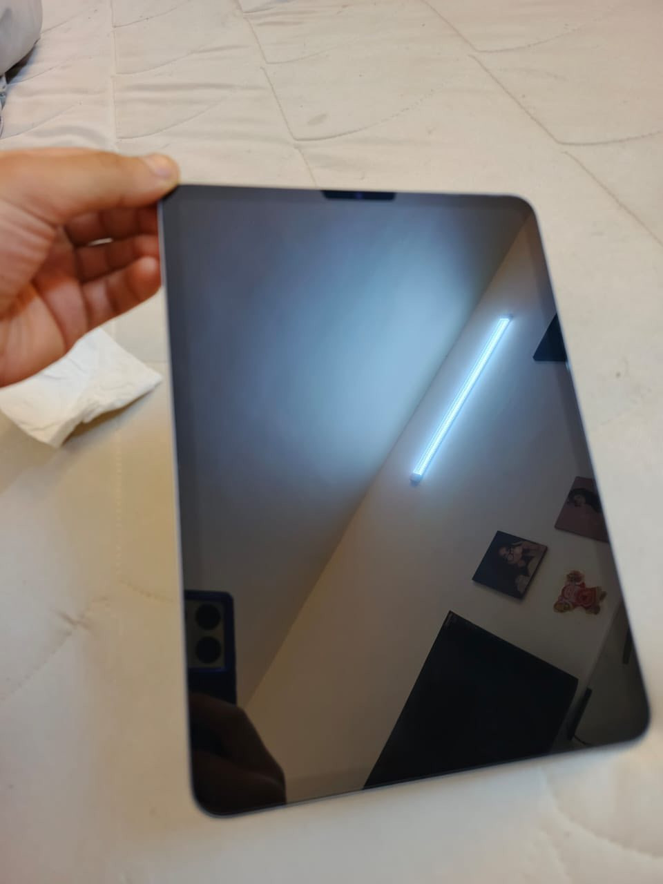 عندي ايباد 11برو جيل الرابع ذاكره 128بطاريه 95انقفل الايكلود وفتحته تخطي سعره 600وبي مجال بصيط زلغ مابي ممفتوح ابد ‭0776 415 6535‬مع العلم مشتري ب950 يشغل 120فريم فيس إيدي شغال عنواني بغداد
