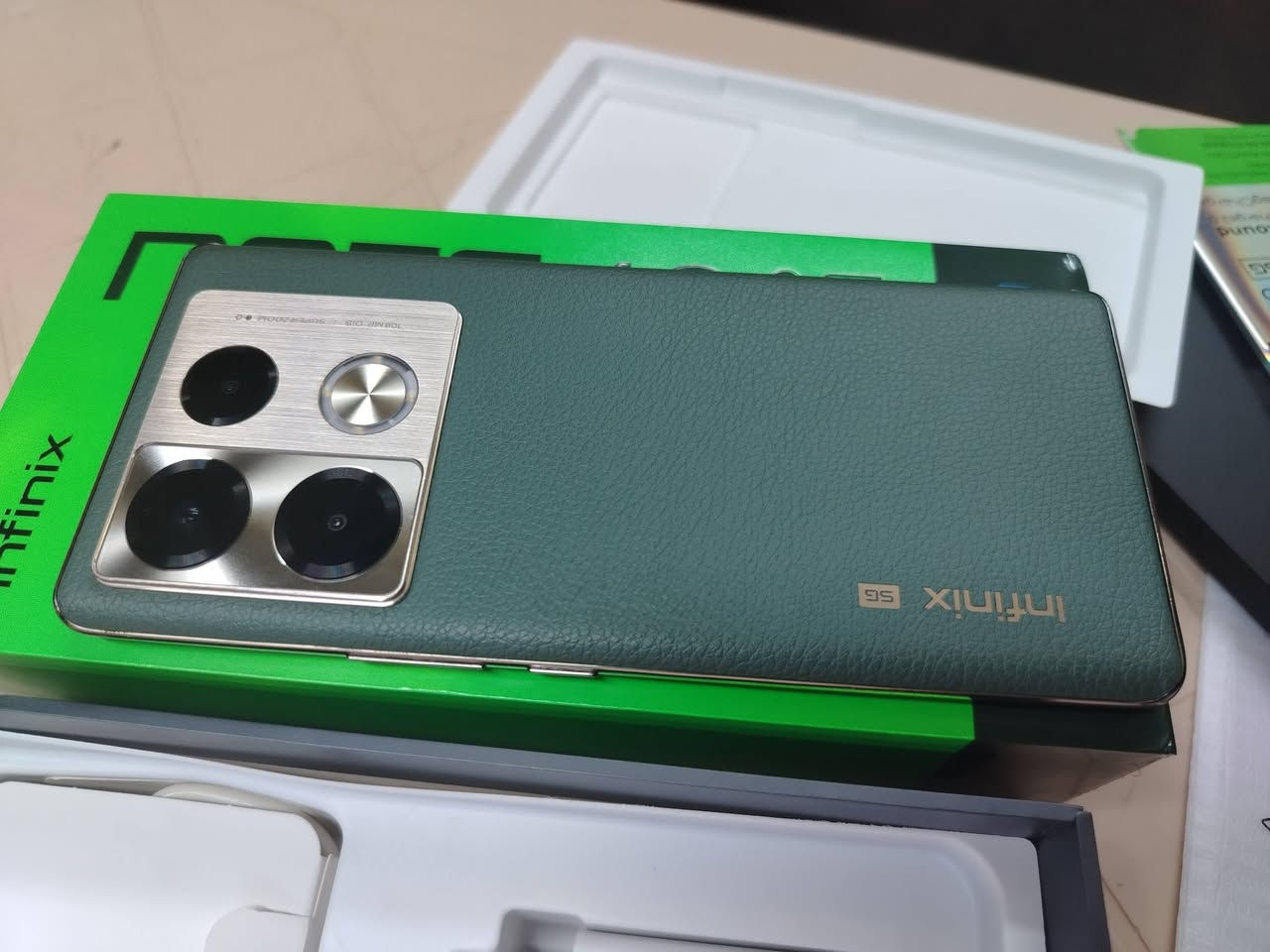 انفنكس نوت40برو 5g استخدام قليل الذاكرة 256 المعالج ميدياتيك 7020بلالعاب قوي شاشتة مقوسة اموليد 120hz بطارية 5000شحن45wيدعم شحن لاسلكي وعكسي صوت ستيريو jbl كاميرا 108تدعم تثبيت بصري كامرا أمامية 32 ضهر جلد واطار ألمنيوم جهاز مرتب أخو الجديد كامل ملحقات مع كفر ماك سيف ٣قطع وشاحن لاسلكي السعر 225الف مكاني بغداد العامرية للإستفسار الاتصال وتساب***********
