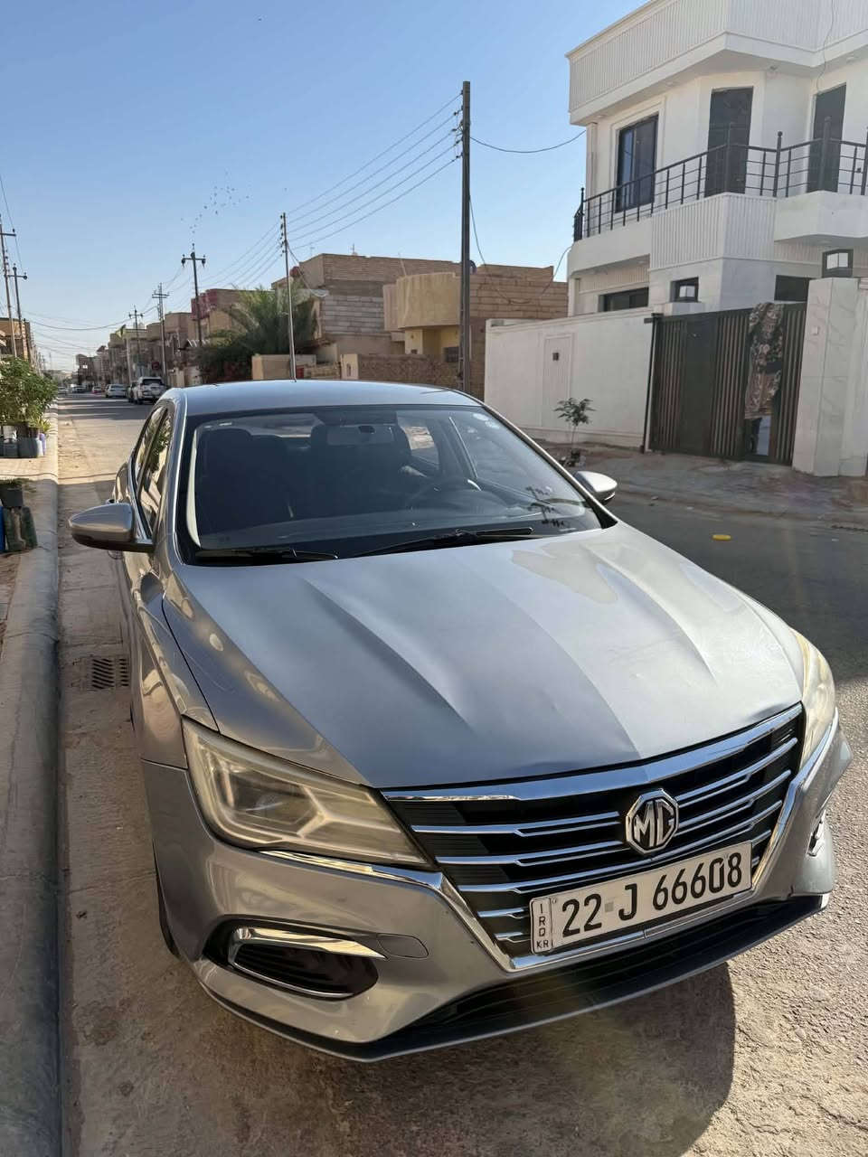مكينه وكير َكفولات
رقمها أربيل السياره باسمي ونضيفه بس بيها طخه بسيطه بل دوسه غير مؤثره سعرها 87 ورقه رقمي ***********
  مكاني كربلاء
