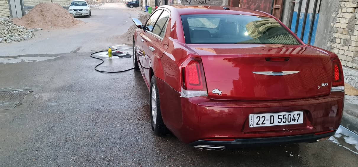 شباب سلام عليكم 
اوباما.   ٢٠١٢
كفاله من الصبغ والتبديل السياره حلوه وجاهزه  ممشتغله على الخط محدث موديل وكليته اصلي امانه الله  استخدام شخصي بيه 
كم بكان بارد  فقط 
للبيع ١٧٧ ورقه وبيه مجال مكاني بغداد 
***********
