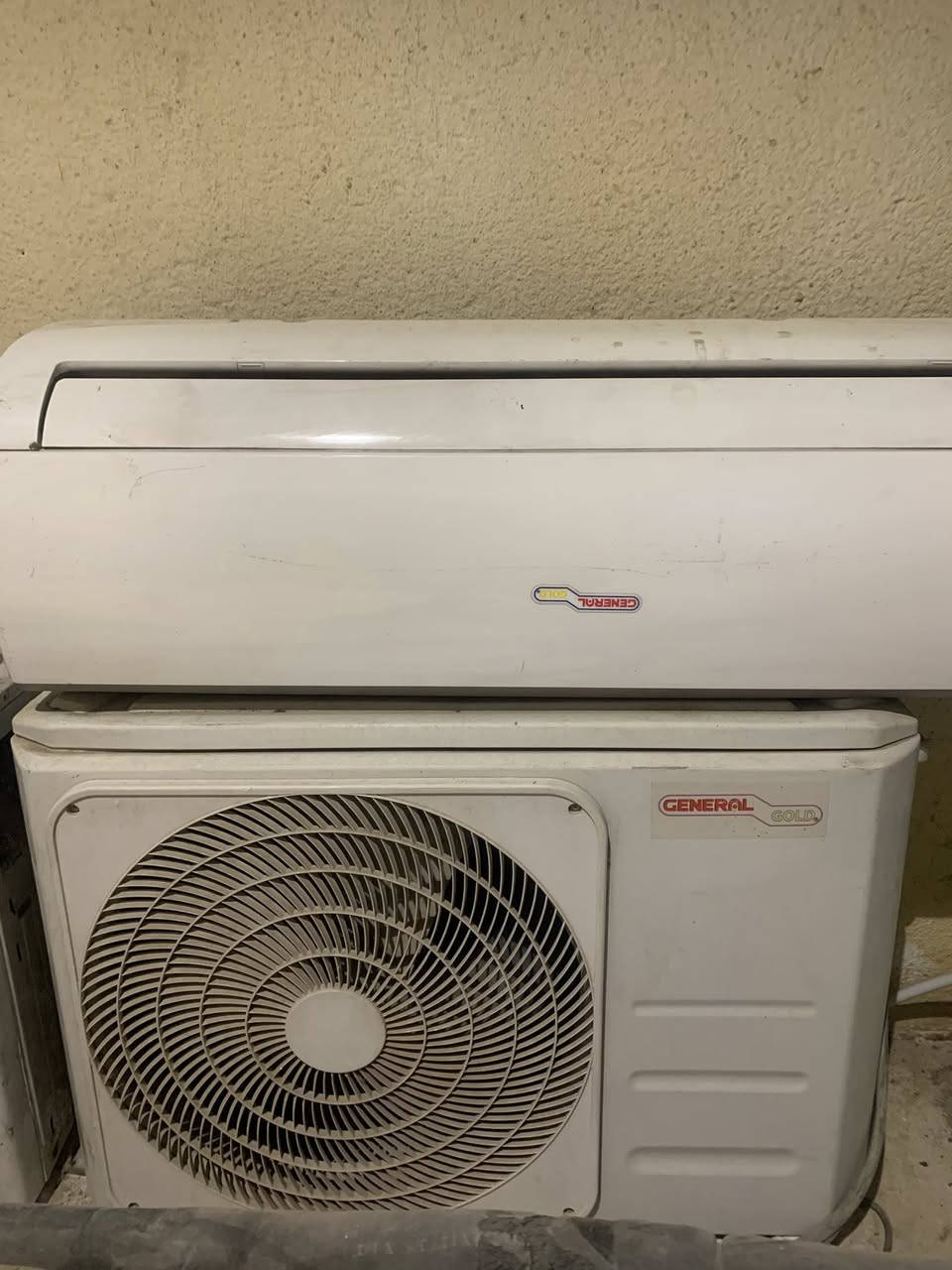 سبالت للبيع عدد 2 جنرال طن ونص وتوسوت طن شغالات ونظيفات بس نقص غاز او ليك ما اعرف بالضبط السعر 300 الف
البصرة قرب ملعب الميناء


**إذا كنت صاحب هذا الإعلان وتريد حذفه لأي سبب، رجاءا أرسل رسالة إلى الدعم الفني**