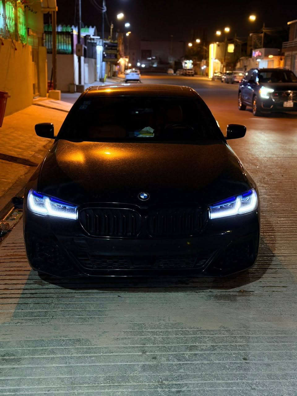 بي ام 540i /موديل 2018 
محرك b58 محرك 6 سلندر توين تيربو
 اكثر محرك مرغوب وقوي 
ماشية ١٠٥ الف ميل 
مواصفات السياره فول مواصفات رادار امامي وجانبي وبانوراما وتبريد وتدفئة مقاعد + ستيرن
السيارة مصروف عليها هواي ويلات + دبات ريمونت + لدات ليزرية 
سنويه وهزة جديدات 
محرك وكير مكفولات من كلشي 
ضربة امريكا بنيد فقد وصار بيها 3 اماكن بارد خفيفات السياره ماناقصه كلشي رقم بغداد تحويل ثاني يوم 
رقم صاحب سيارة ***********

🔴 علق سوف يوصلك الرسائل سعر
