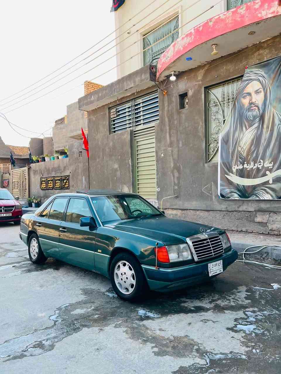 سلام عليكم
سياره للبيع دب مرسدس 
لون زيتوني كفاله من ضربه ولعيب الشرعي و أصوليات 
رقم بغداد بسمي مكينه بلاد تبريد شغال وجاهز 
حداديه 100/100
سياره جاهزه من كلشي وخير من الله 
 مراوس حسب القناعه 
بكان السياره ناصريه مركز 
السعر 52 وبيه مجال الشراي 
رقم تلفون *********** ابو محمد
