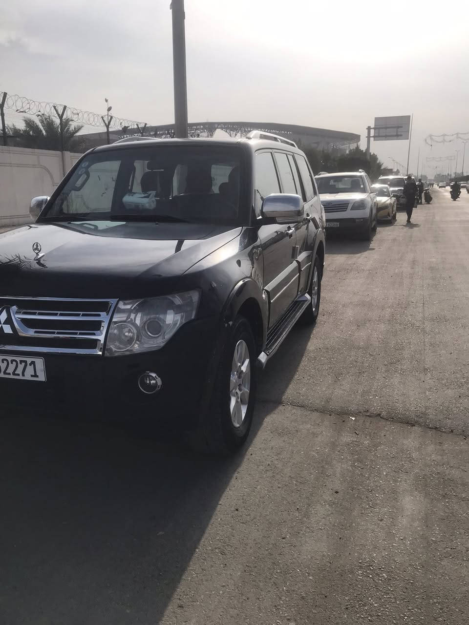 باجيرو موديل ٨ بسمي رقم وهزه جديده بيها بس چاملغ امامي صبغ بدون دواخل بغداد البلديات شارع الكهرباء ***********السعر ١٢٠ وبيها مجال
