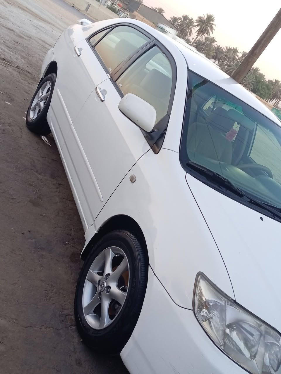 كورلا ٢٠٠٧ مكفوله من الصبغ والضربه مكينه ١٨٠٠ رقم بغداد ومكاني بغداد وهذا رقمي *********** السعر ١٠٠ قفل
