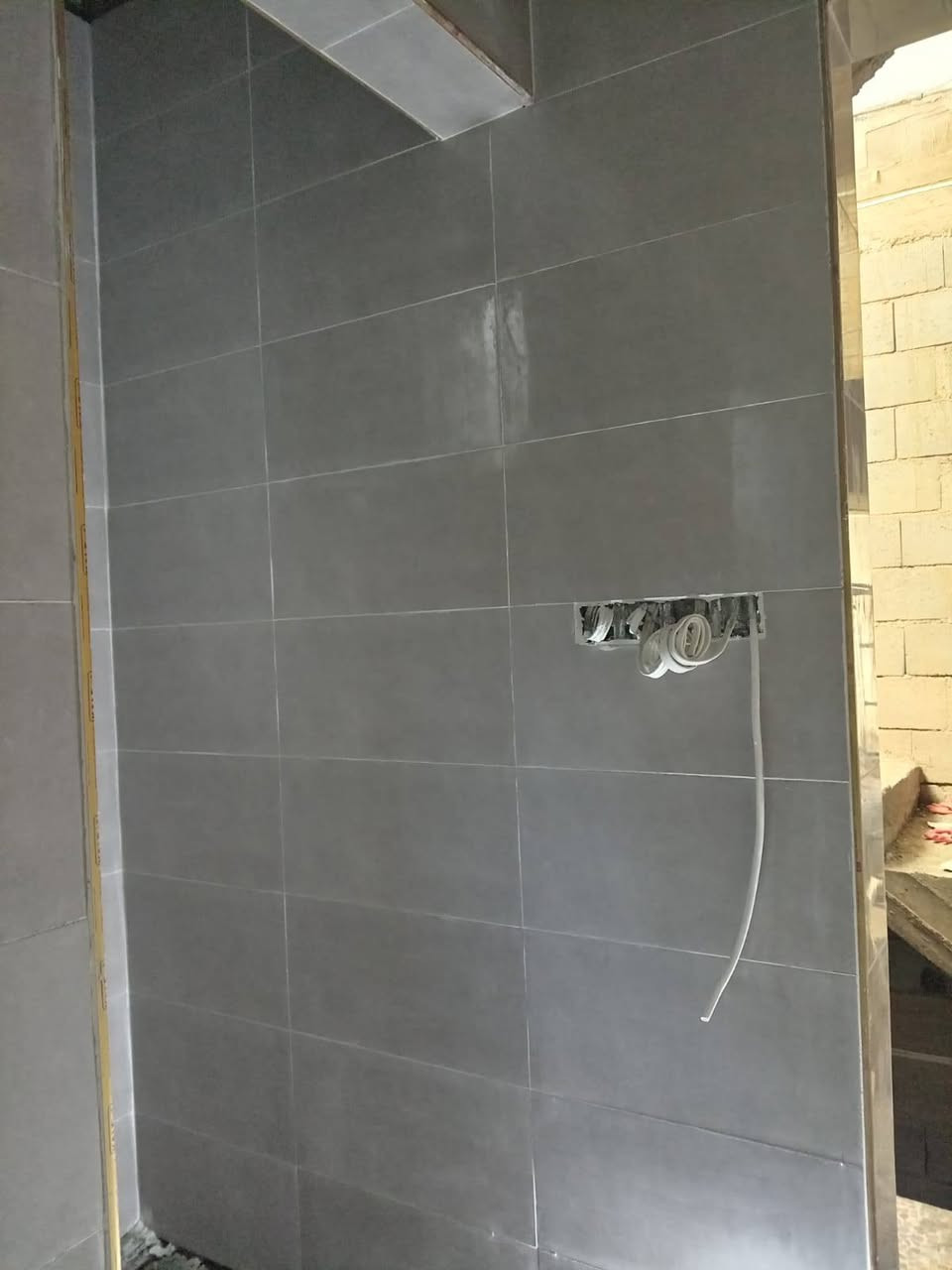 السلام عليكم
(( صفاف كاشي سيراميك ارضيه جدران))
 داخل موصل فقط 
استفسار ع هذا الرقمين 
او  واتساب ***********
أسيا   ***********
 كورك  ***********
تحياتي للجميع
