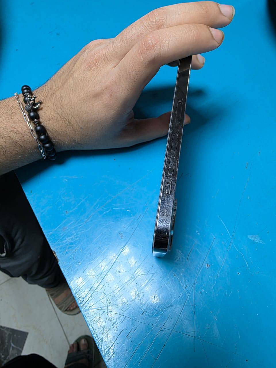 13 برو ماكس نضيف شخط مابي ممبدل بي اي شي الجهاز وتر بروف استخدام شخصي بطارية 87 السعر 740 مكاني بغداد زعفرانيه ***********
