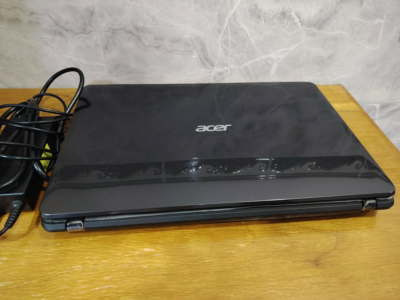 للبيع لابتوب ايسر
كارت شاشة خارجي ١ كيكا
رام ٤ كيكا
معالج كور اي ٣
بدون هارد
حجم ١٥.٦
ديفيدي رايتر
بطارية نص عمر
ضعف ب السماعات
القشر نضافة ١٠٠٪
مع الشاحنة
السعر ٧٥   الف
موصل جانب الايسر


**إذا كنت صاحب هذا الإعلان وتريد حذفه لأي سبب، رجاءا أرسل رسالة إلى الدعم الفني**