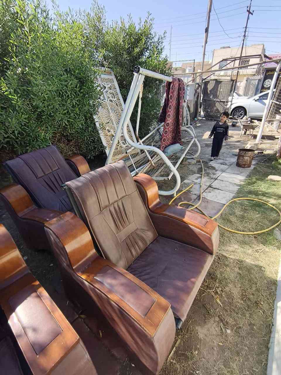 السلام عليكم مقاعد جلد نضيفات سعر 50قفلمكان نجف حي الوفاء ***********
