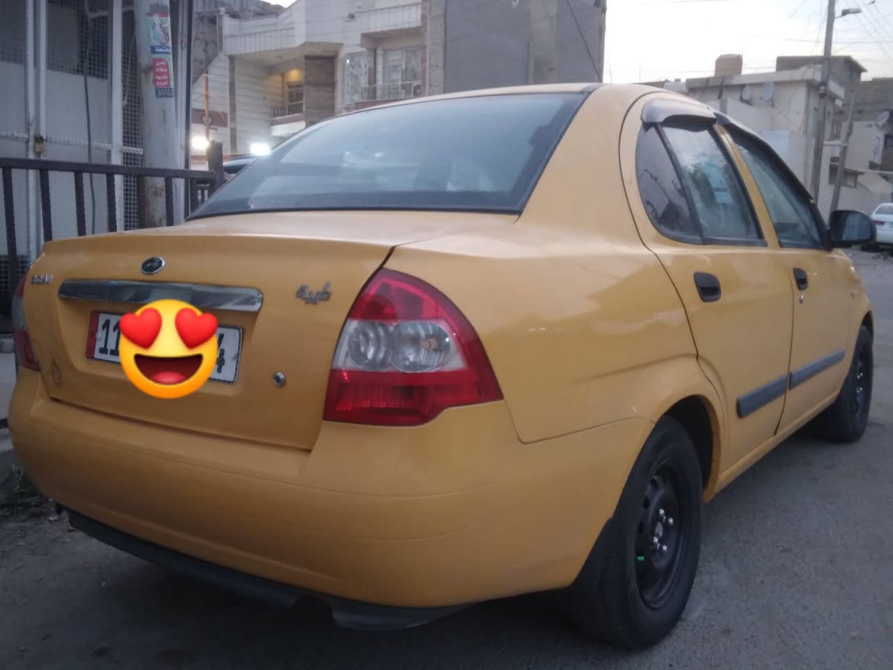 السلام عليكم سياره طيبه موديل ٢٠١٥ سعر ٣٨ وبيه مجال سياره نظيفه مثل ما معروضه بالصور مكينه وكير خير من الله التبريد شغال بس قبل يومين الراديتر مال التبريد صار بيه تهريب الغاز والدبلات الاماميه تعبانه العنوان بغداد البياع حي التراث للإستفسار ***********
