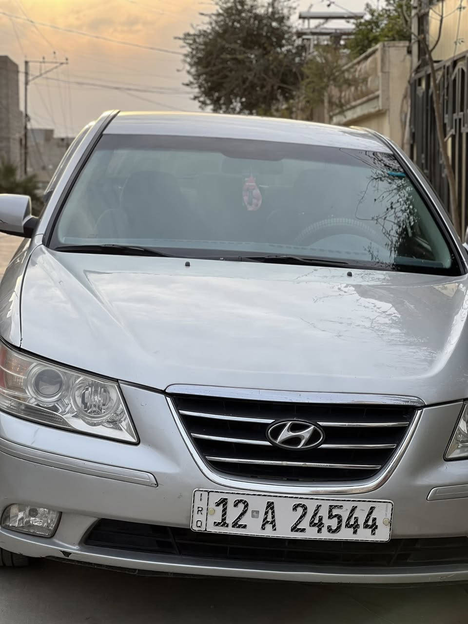 سوناتا موديل ٢٠٠٩ للبيع السعر ١٢٠ السونار مرفق بل منشور الرقم ***********
