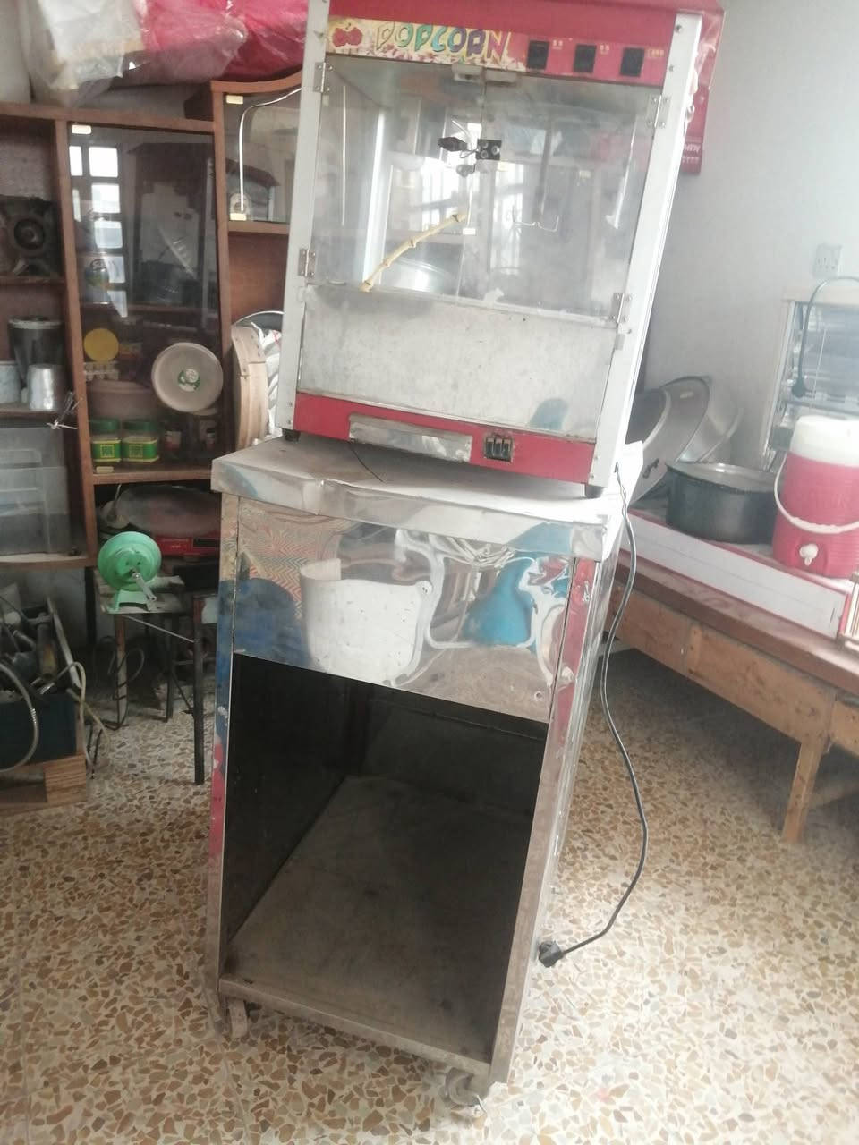 سلام عليكم عندي مكينه شاميه متروكه من زمان صار سنه هيه والميز مالته للتواصل والسعر 95 0777406276


**إذا كنت صاحب هذا الإعلان وتريد حذفه لأي سبب، رجاءا أرسل رسالة إلى الدعم الفني**