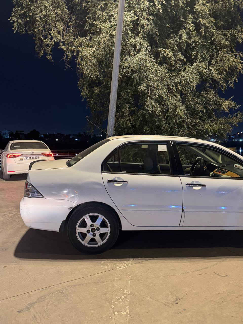 السلام عليكم اصدقائي ميتسوبيشي لانسر
موديل 2007 السيارة جاهزة من كلشي شيء مابية اي نقص 
محرك 4 سلندر كلش نظيف والكير كذالك
تبريد السيارة ثلج
ومواصفات الانسر معروفه 
السيارة كاملة من كلشي حدادية غرفة كهربائيات تشغل وتطلع علفحص 
رقم الاستفسار ***********
