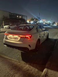 ماشيه 24 ألف بيها جاملغ امامي وجاملغ خلفي وربع بنيد السياره مواصفات فو...