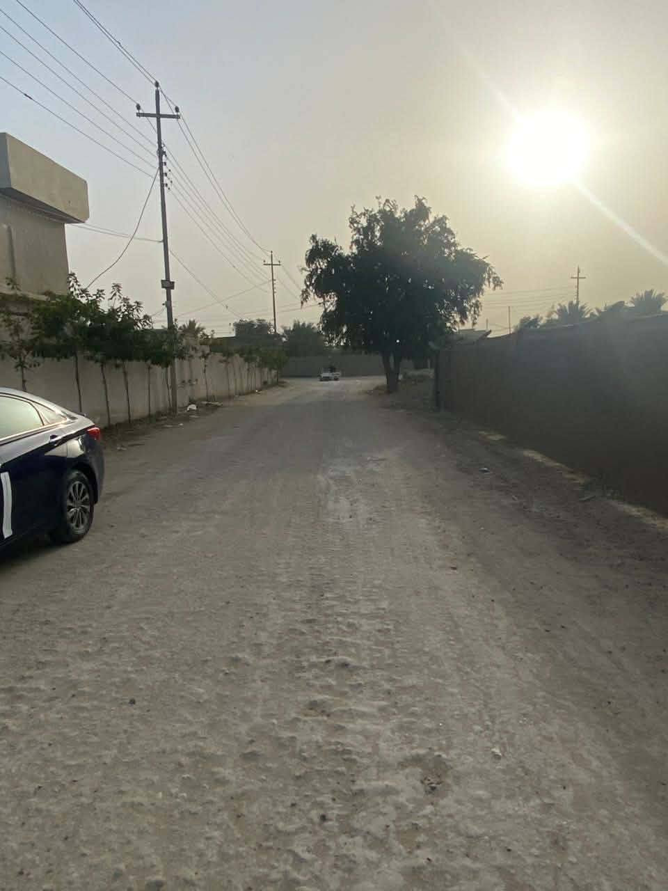 قطعه للبيع المساحة ٧٠٠ متر طابو زراعي سند ٢٥ تحويل مباشر حله ورديه سيف سعد خلف الدكتور أحمد الجمل الواجها ٢٢ مسيجه بي ارسي شارع سبيس ١١ متر تبعد عن الشارع العام ٣٠٠ متر كافه الخدمات السعر ٩٠ مع المجال البسيط ***********
