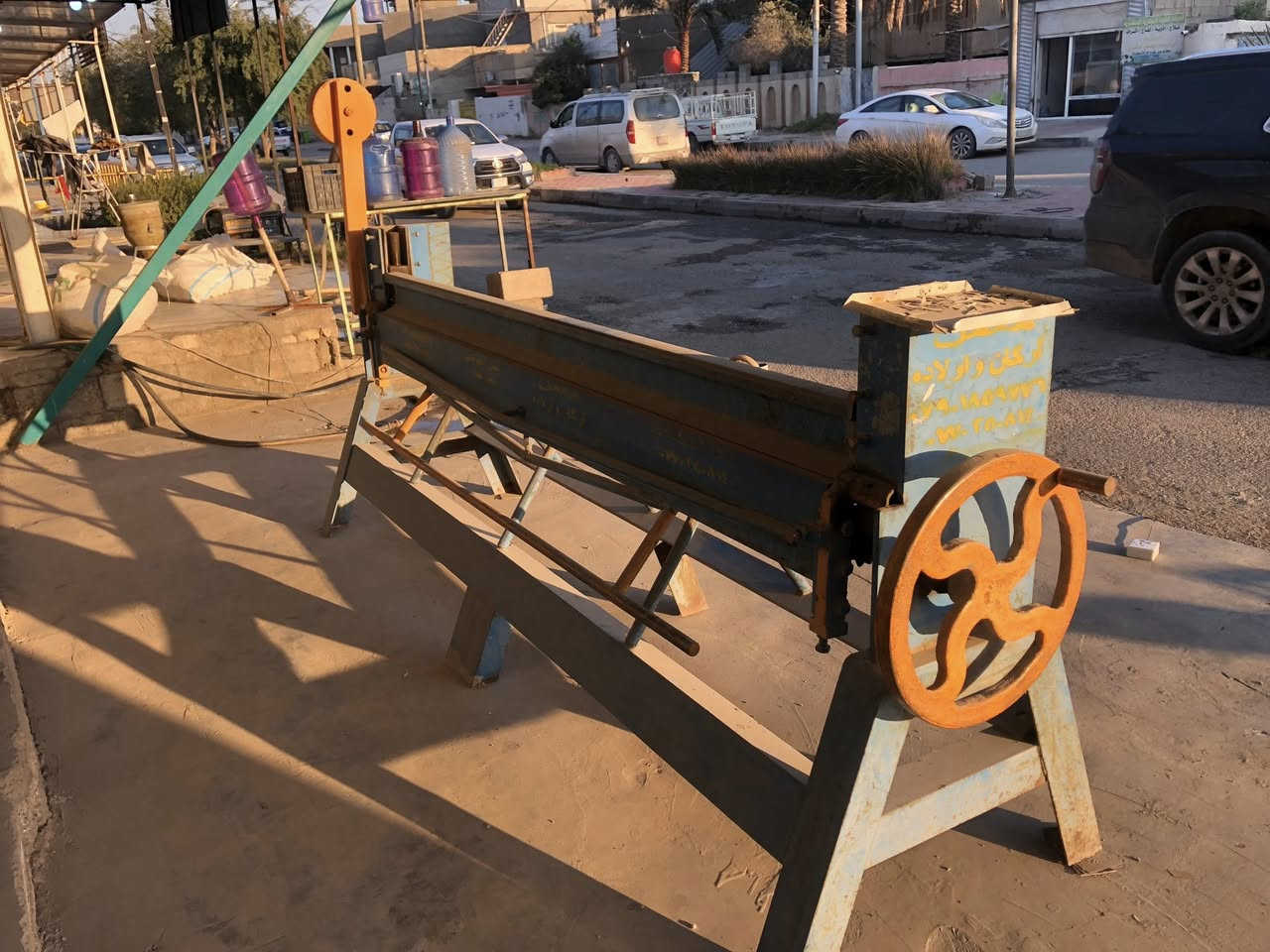 لذوي الاختصاص الراغبين بشراء معمل متكامل ( pvc ومطابخ والمنيوم ومحجرات وابواب وشبابيك )
 موقع المعمل حي فلسطين النادي الرياضي معمل المرحوم الاستاذ احمد خليل 
للاستفسار ***********
