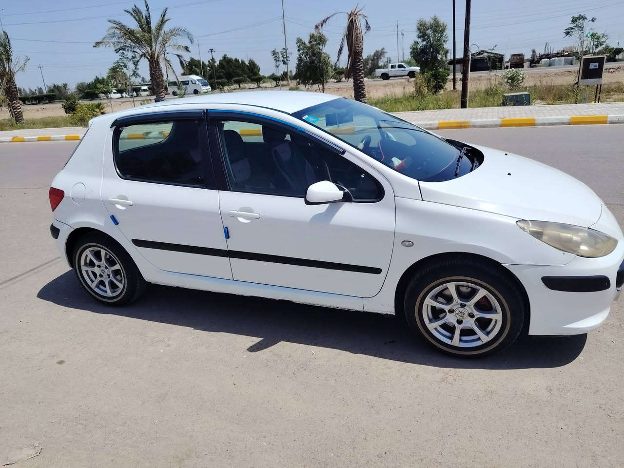 سلام عليكم بيجو فرنسي 307 موديل 2006 رقم بغداد انكليزي بسمي جاهزه مكينة كير تبريد وتدفئة لايت زنون شاشه كامره جاهزه سعر 58 وبيها مجال للاستفسار الاتصال
سلام عليكم بيجو فرنسي 307 موديل 2006 رقم بغداد انكليزي بسمي جاهزه مكينة كير تبريد وتدفئة لايت زنون شاشه كامره جاهزه سعر 58 وبيها مجال للاستفسار الاتصال
***********
