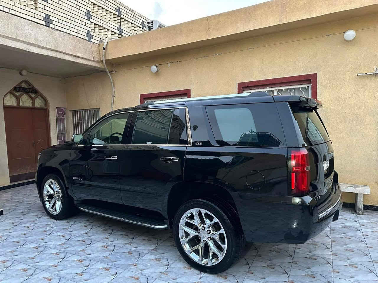 تاهو  خليجي LTZ (2016) كفاله عامه
✅ فول مواصفات  
✨ سيارة جديدة بمعنى الكلمة
🔧 حدادية جديدة
🛞 تخم تاير جديد
❄️ تبريد خير من الله
⚙️ محرك وكير بشرط
🚪 بيها بارد شبر بالباب مال السدر
📊 ماشية 94 ألف حقيقي
🏁 بعدها بحالة الوكالة

📮 السـعـر ✅ لايك و تعليق يصلك ع الماسنجر 📩

مكان تواجد السيارة: البصرة التنومة
رقم صاحب السيارة: ***********
الصفحة مكلف بالنشر
