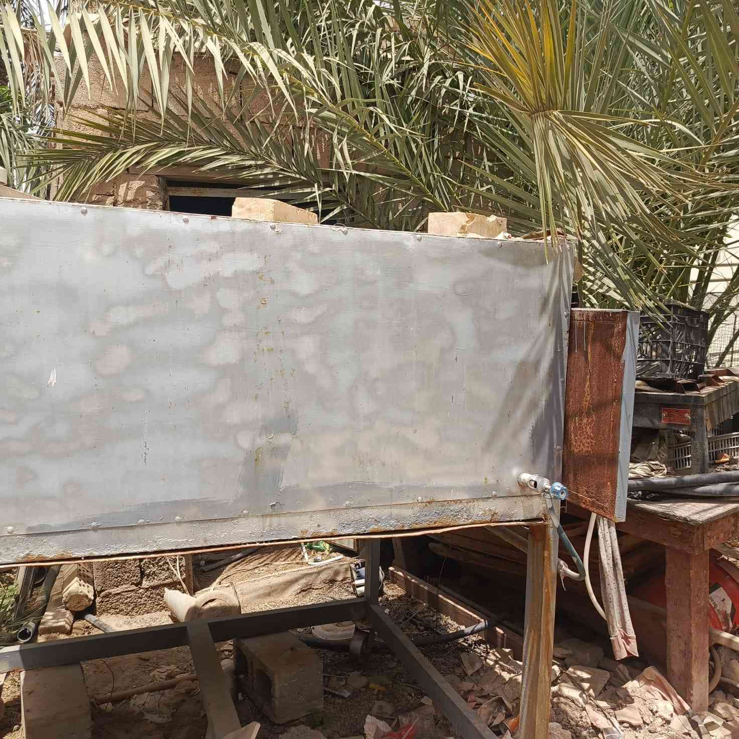 فرن متنقل للبيع مع طوليات 
***********
