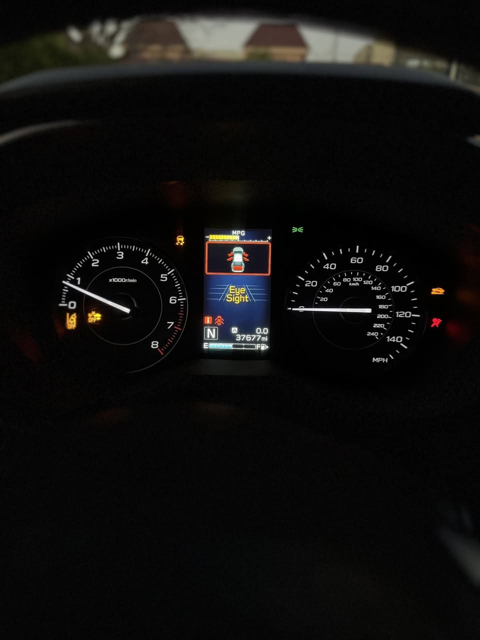 سوبارو امبريزا هاتشباك 2022
 (الساموراي الياباني)

مواصفات السيارة :-
1- محرك 4 سلندر بسعة 2000 cc (BOXER) اقتصادي و موثوق وقوي وناعم في القيادة 
2- كير أوتوماتيك (Lineartronic)(CVT)
3- دفع رباعي دائمي (Symmetrical AWD)(ميزة نادرة في هذه الفئة السعرية)
4- شاشة وسطية 6.5″ من (STARLINK) يدعم Android Auto و Apple CarPlay
5- نوافذ وأقفال كهربائية
6- أنظمة أمان ABS و VDC وكاميرا خلفية
7- مقاعد قماش (5) راكب
8- EyeSight
9- المحافظة على المسار – Lane Keep Assist
10- مثبت السرعة – Adaptive Cruise Control
11- التحكم بحساسية المحافظة على المسار
12- التحذير عند الخروج عن المسار – Lane Departure Warning
13- إيقاف نظام التحذير من الخروج عن المسار
14- إيقاف نظام الكبح التلقائي قبل الاصطدام (Pre-Collision Braking)
15- كوبون بانزين

مكان السيارة كركوك
السعر (٩٥) وبيها مجال للشراي
***********
