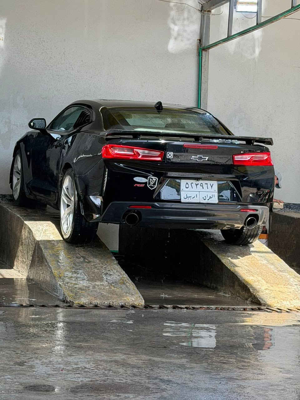 السلام عليكم للبيع كمارو ٢٠١٨ رقم أربيل بأسم شركه تريد تحويل تريد وكاله وبيها وكاله صاره قبل شهر محرك ٦ سلندر ٣٦٠٠ كير مكينه تبريد كفاله تخم تاير جديد قبل سبوع شاده والسياره فول مواصفات ١/١حته فتحه ماشيه ٦٥ ميل  بيها اربع قطع صبغ السعر ١٢٠ وبيها مجال للشراي( مكلف بالنشر ) للإستفسار *********** اتصال أو واتساب موجود  مكان السياره كربلاء
