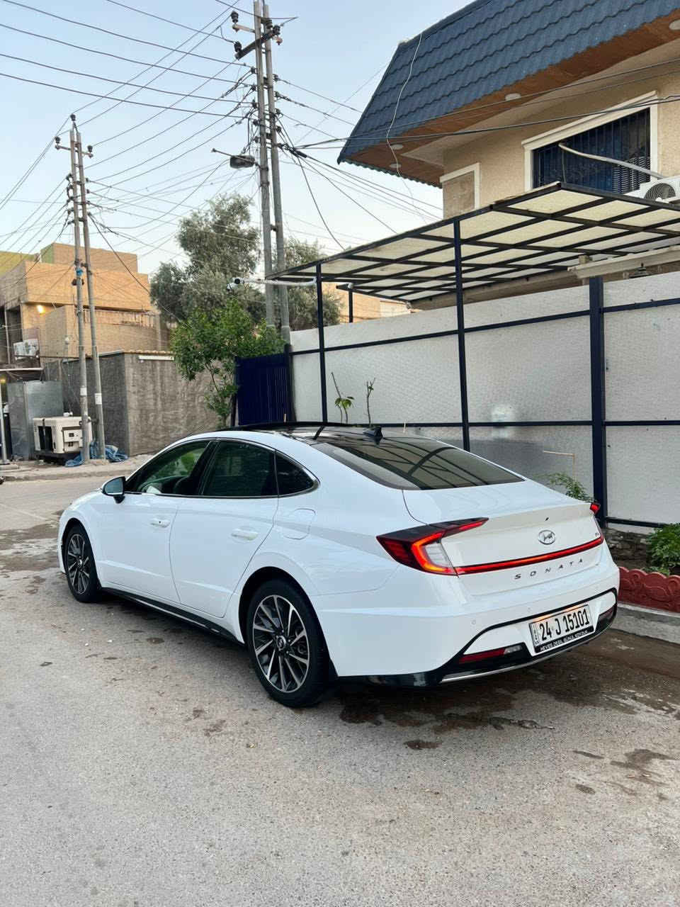 سلام عليكم سوناتا مديل 23 مكينه 2500 فول موصفات بانوراما
***********
