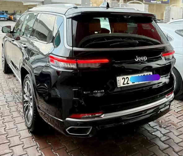 جيب كراند شيروكي سومت
الموديل : 2021. (خليجي) . ضمان وكالة هارلم 
المحرك : V6. 3.6L .
العداد83 كليو متر

فول موصفات اعلى شيء 1/1 💯
دفع رباعي 4x4
﻿﻿نظام تعليق هوائي (جكات).
﻿﻿قيادة ذاتية عند المنعطفات.
﻿﻿رادار امامي مع مانع تصادم .
﻿﻿نظام الرؤية الليلية.
﻿﻿تحذير الخروج عن المسار .
﻿﻿مستشعر نوم السائق مع نظام التوقف الآلي
﻿﻿تحذير النقطة عمياء ٥ .
﻿﻿نظام تحذير عند التقاطعات.
﻿﻿نظام تحذير عند تجاوز السرعة المحددة.
﻿﻿نظام عرض المعلومات على الزجاج الامامي (HEAD UP
‏(DISPLAY
﻿﻿نظام تقليل الضجيح داخل المقصورة.
﻿﻿إنارة محيطية.
﻿﻿شاحن موبايل وايرلس.
﻿﻿تعديل وضعيات مقود السائق كهربائيا.
﻿﻿مرايا تعتيم ذاتي.
﻿﻿المرايا الجانبية قابلة للطي كهربائيا
مرايا الجانبية فاد
ظام الصوت من ماكنتوش مع 19 سماعة.
ويل قياس 21 انج .
* سقف بانوراما .
﻿﻿شاشه كبيرة 10.1 انج .
﻿﻿نظام الخرائط (GPS) .
﻿﻿عرض خرائط الطريق على لوحة القيادة.
﻿﻿لوحة القيادة بقياس 12 أنج.
﻿﻿4 كاميرات خارجية مع بخاخات ماء للتنظيف.
﻿كاميرا للمرأة الداخلية.
﻿﻿تصوير حراري ليلي .
﻿﻿المصابيح الأمامية زنون .
﻿﻿كشافات الضباب زنون .
﻿﻿دخول ذكي.
﻿﻿بصمة على 5 ابواب للدخول الذكي.
﻿﻿تشغيل عن بعد .
﻿﻿الصندوق الخلفيي كهربائي .
﻿﻿فتح الصندوق الخلفي مع حركة القدم.
أقل
دوسات جانبية
﻿﻿فرش المقصورة الداخلية من الجلد الطبيعي الفاخر.
﻿﻿اضافات من الخشب الطبيعي للمقصورة الداخلية.
﻿﻿ذاكرة لحفظ وضعيات الجلوس للمقاعد الأمامية
﻿﻿مساج للمقاعد الامامية .
﻿﻿المقاعد الأمامية كهربائية .
﻿﻿المقاعد الأمامية تبريد وتدفئة .
﻿﻿المقاعد الخلفية تدفئة وتبريد .
﻿﻿ستائر للشبابيك الخلفية.
﻿﻿انارة داخلية LED متعددة الالوان .
﻿﻿حساسات امامية وخلفية ﻿﻿.
﻿﻿مكيف خلفي مع وحدة تحكم منفصلة .
﻿﻿تدفئة مقود القيادة.
﻿﻿مانع تصادم خلفي .
﻿﻿بلوتوث تلفون .
﻿﻿محدد سرعة .
﻿﻿نظام التشغيل والاطفاء الاوتوماتيكي
﻿﻿مكيف خلفي مع وحدة تحكم منفصلة .
﻿﻿تدفئة مقود القيادة.
﻿﻿مانع تصادم خلفي .
﻿﻿بلوتوث تلفون .
﻿﻿محدد سرعة .
﻿﻿نظام التشغيل والاطفاء الاوتوماتيكي .
﻿﻿نظام بريك اوتماتيكي
وبعد هواي مواصفات ما مذكورة 
رقم اربيل
السعر39.500 $
☎️***********
