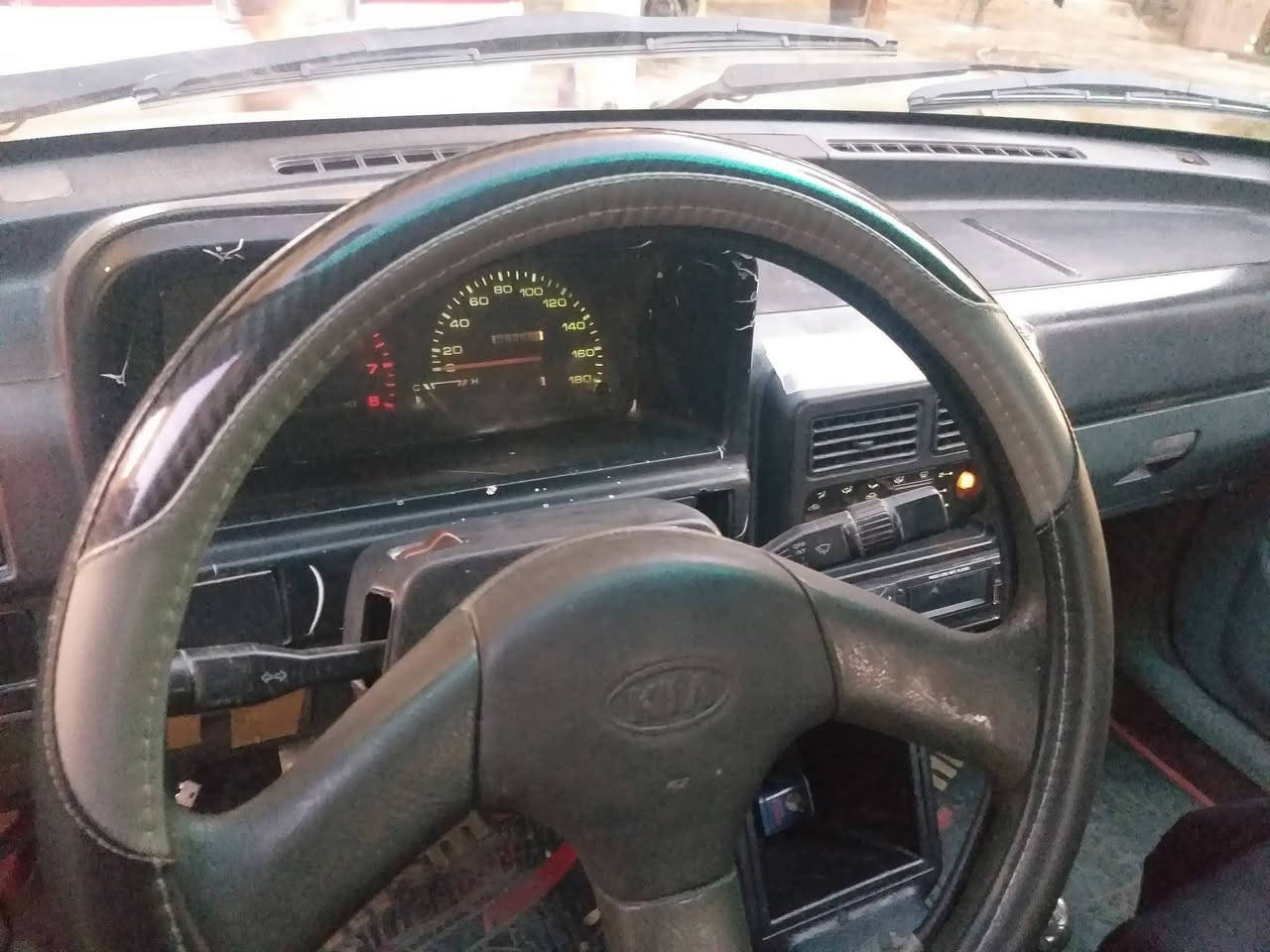 السلام عليكم سياره (كيا برايد) موديل 95سياره نظيفه وجديده رقم نينوى انگليزي السنويه ل30گير ومحرك شرط قطاره بالبانزين يعني تفول ومااصد وراك تواير جدد مع اسبير باتري جديد مصبوغه احزام تدفئه شغاله تبريد مااعرف بيه او لا يعني كله بلادي جديده
سبب البيع مااعرف اسوق بالگير اسياقتي ضعيفه عله اعصابي 😅العنوان اسديره طق طق

والسعر 31 وبيه مجال وترهم مقدمه زينه وبالشهر حسب الاتفاق وشرط الكفيل حصراً من اسديره  

للأستفسار أكثر اتصل ***********
