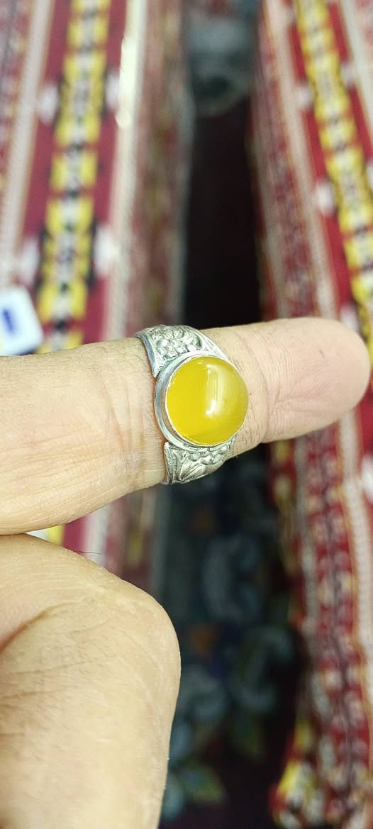 يمانية..قديمـه...
مراوس بسليماني ناعم..🌿


**إذا كنت صاحب هذا الإعلان وتريد حذفه لأي سبب، رجاءا أرسل رسالة إلى الدعم الفني**