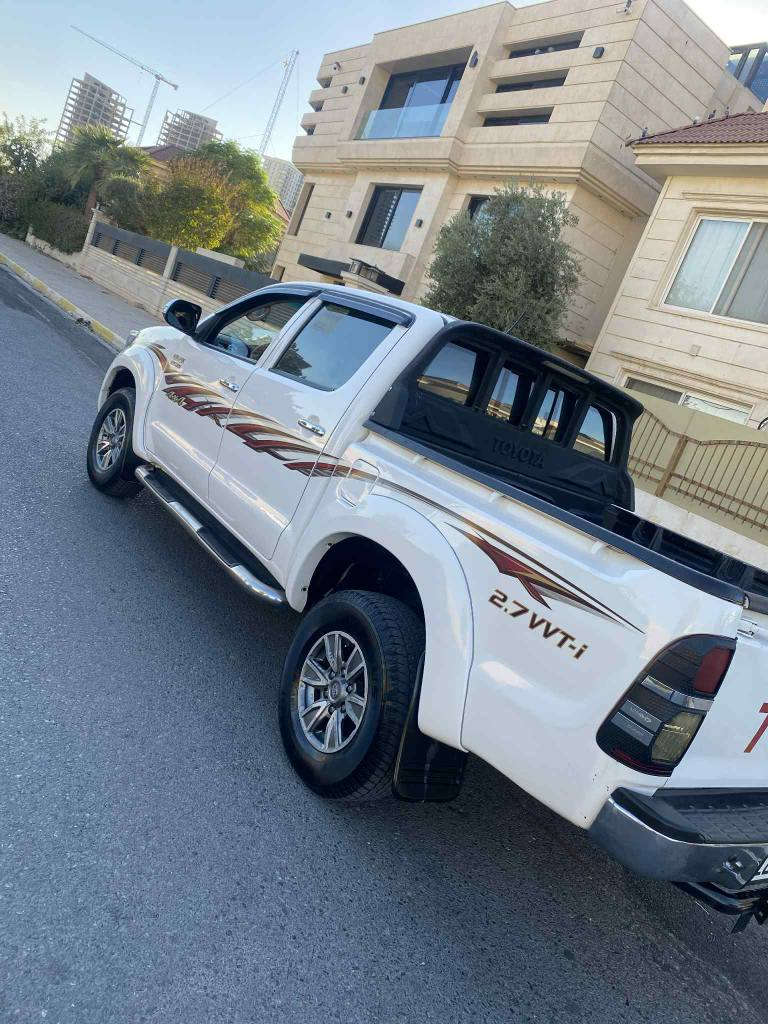 تويوتا هايلؤكس ٢٠١٤بي بؤياخ مةكينةي نةكراوةتةوة ٢٠٠هةزار رؤشتوة دةبل اكسل ٣پةلة ساردي بجوكي هةية ويل كرؤم بيش بشت كاميرا سةنةوي تازةية ٢٠٦كةميك مجال شوين سليمانية *********** السليمانية, العراق
