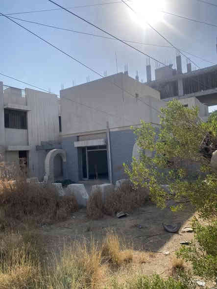 سلام عليكم
بيت طابو صرف المساحه 1000م

الوجهه ٤٠ النزال ٢٥

الكراده خارج قبل شارع العطار وقريب عن الشارع العام ركن بيه وجهين محله ٩١٠ زقاق ١٠ تحويل مباشر السعر للمتر ٣٠٠٠ دولار قابل للتفاوض للاتصال ***********الوكيل.
