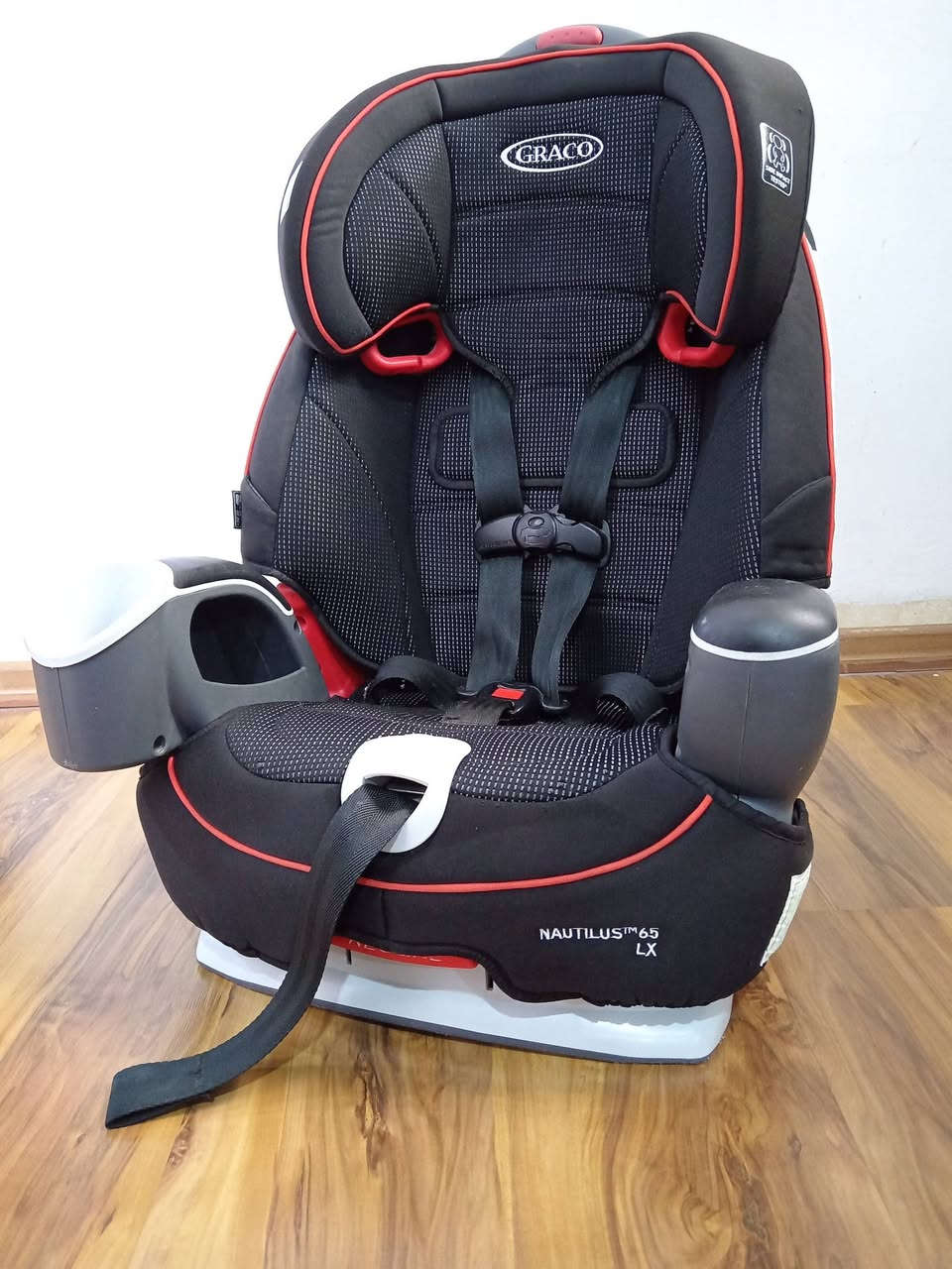 Hi everyone these baby items for sale all like new and very high quality brands ❤️❤️♥️Deliver available and thanks for admin


**إذا كنت صاحب هذا الإعلان وتريد حذفه لأي سبب، رجاءا أرسل رسالة إلى الدعم الفني**