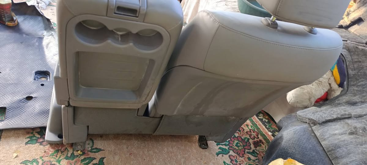 السلام عليكم هذا ستاركس للبيع مكان ببغداد سعر مناسب الاتصال على الرقم كله جديد مال حاويه***********
