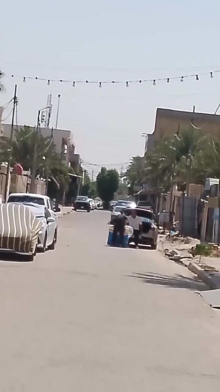 يعلن مكتب الدار الخضراء للعقار عن بيع دار في الزهراء موقع مميز وقرب المدارس وشارع مرتب المساحة 100م مربع طابقين فول مواصفات *********** الحجي
