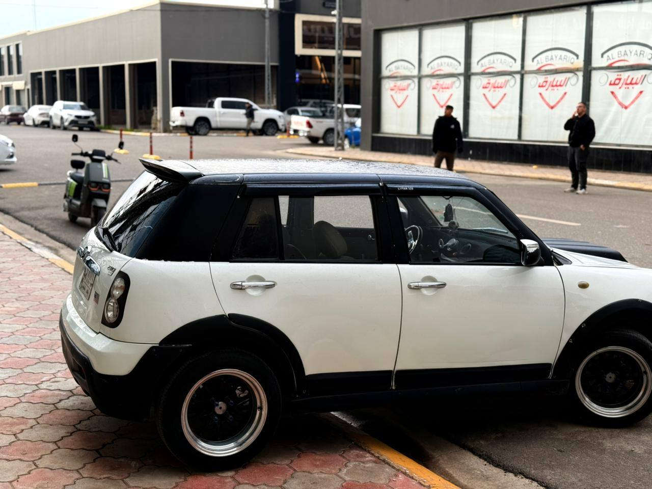 السلام عليكم ليفان 2013
سياره حلوه انطيك صبغ حزام
🛑مكينه شرط
🛑كير شرط
🛑ويل رياضي
🛑عليها وايد بدي
🛑رقم بغداد تحويل مباشر.       🛑 سعر ٤٤ وبيها مجال
 

🛑استفسار ***********
