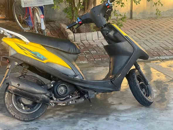 سلام عليكم ماكس عدله للبيع محرك ما مفتوح نضيف كلش  49  دراجه اني معمرها بيدي بلبيت يعني نقوصات بي شي قليل مثل لايت امامي ودشبول وكلوب خلفي الرقم ***********
