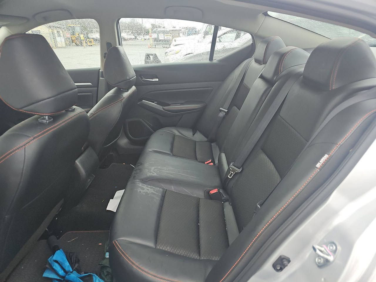 السلام عليكم ورحمه الله
التيما 2024 SR بدون ايرباك 
ماشية 45الف
السيارة شهرين وتوصل 
للاستفسار ***********
