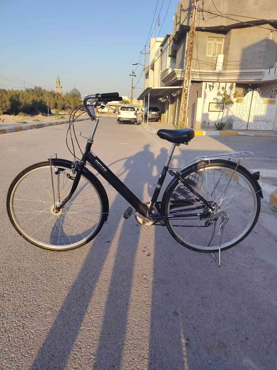 سلام عليكم عندي باسكل بناتي حجم 27 كير وحساس نضافه 100/100للبيع شراي يتصل على هاذا رقم ***********
