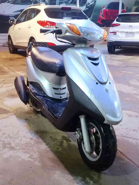 مكلف بالنشر/ السلام عليكم للبيع دراجه نوع اكزز وارد ياباني  مكينه بلاديه مامفتوحه دراجه كامله مناقصهه اي شي كهربائيات كلهه شغاله سلف هندر كلشي شغال سعر الدراجه 800 ألف العنوان بغداد الكاضمية رقم صاحب الدراجه (***********)
