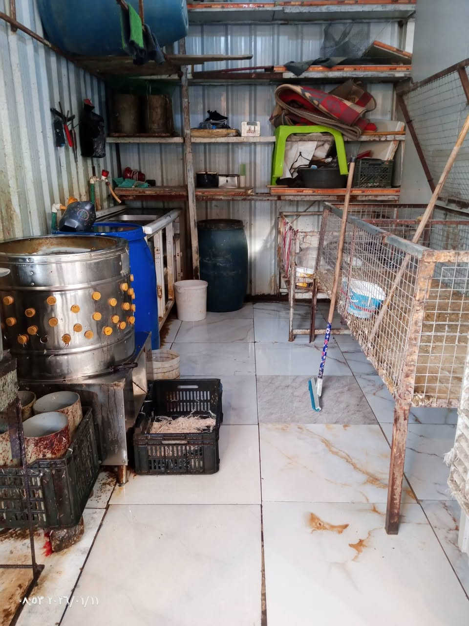 محل دجاج لبيع مكان كربلاء سوق حي العسكري العبد سعره 3 مليون رقم ***********
