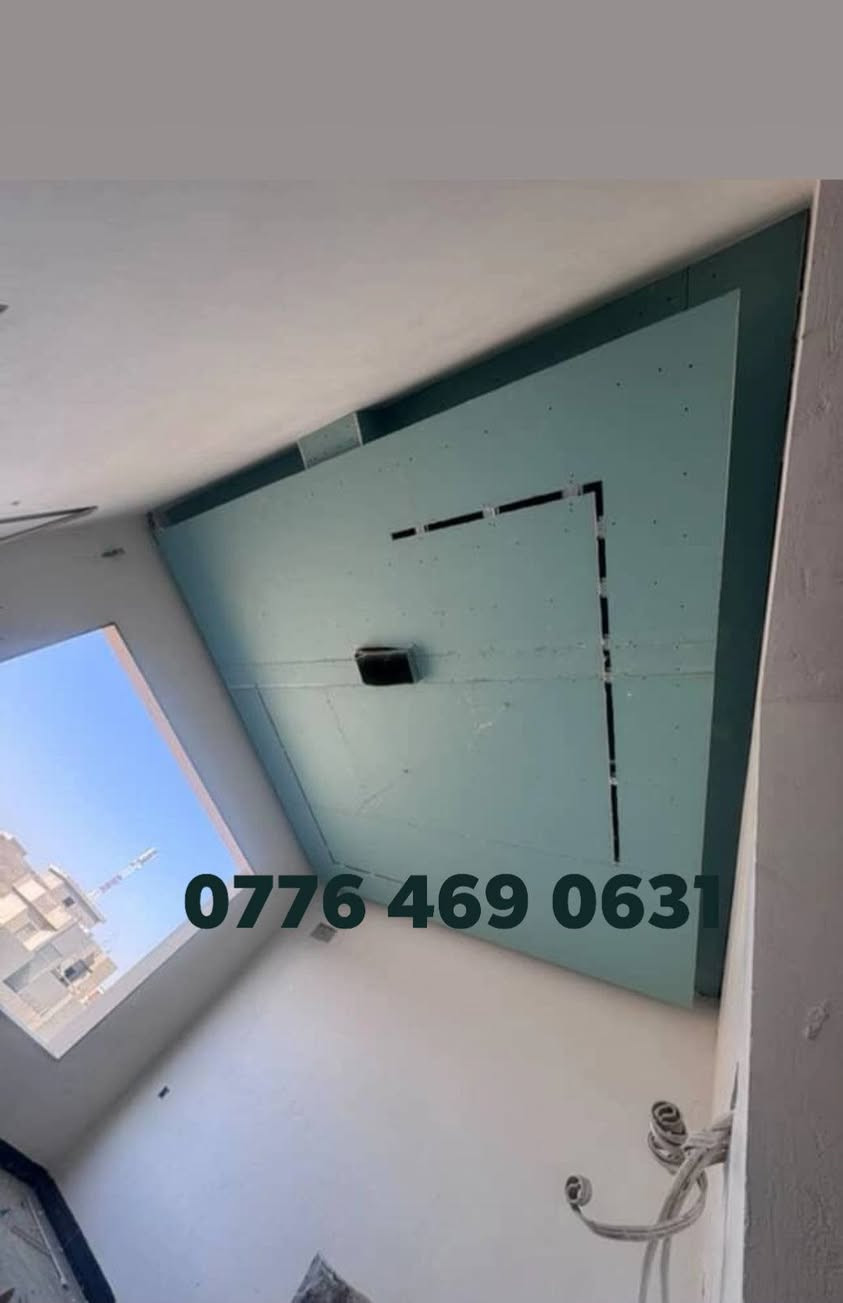 نعمل على كافة انواع الديكورات الجبس مبورد. والصبغ والسقوف الثانويه وبديل الخشب والرخام‏‪*********** 0776 469 0631  بأسعار مناسبه للتواصل
