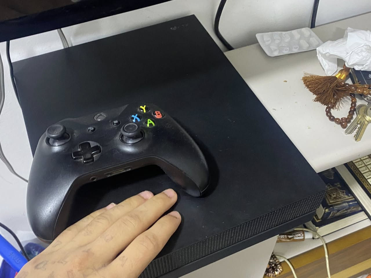 Xbox one X نضيف الله شاهد اشتريته قبل سنتين وضميته ما مفتوح أبدا ولا طاخه مصلح كلششش جديد ولا بيه اي أشكال مساحته 1 تيرا وياه يده وتوصيلاته يخبل بالعافيه عليه الي ياخذه من نفس طيبه السعر265 وبيه مجال للطيبين متواجد واتساب 0776220021


**إذا كنت صاحب هذا الإعلان وتريد حذفه لأي سبب، رجاءا أرسل رسالة إلى الدعم الفني**