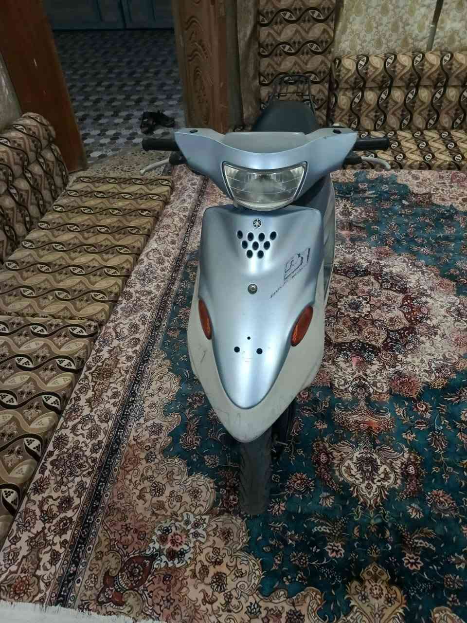 سلام عليكم دراجه بيجي للبيع دراجه حلوه ونظيفه مامفتوحه شرط كلشي شغال قفل جنطه قفل ستيرن اربع اشاير يشتغلن كلشي شغال سلف هندر سعره 750 مكاني سماوه *********** واتساب
