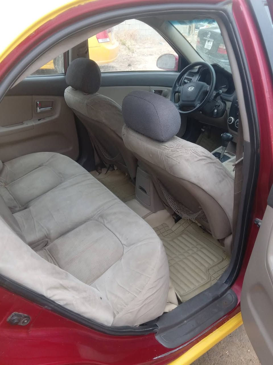 سبكترا 2009 وارد امريكي حادث جاملغ وباب بدون داخل مكينه وكير نظيفات رقم بابل الاماني سنويه جديده هيئه غرمات مصفره مشروع وطني السعر ٧٥ وبيه مجال لشراي الاستفسار اكثر اتصل *********** مكان السيارة كربلاء
