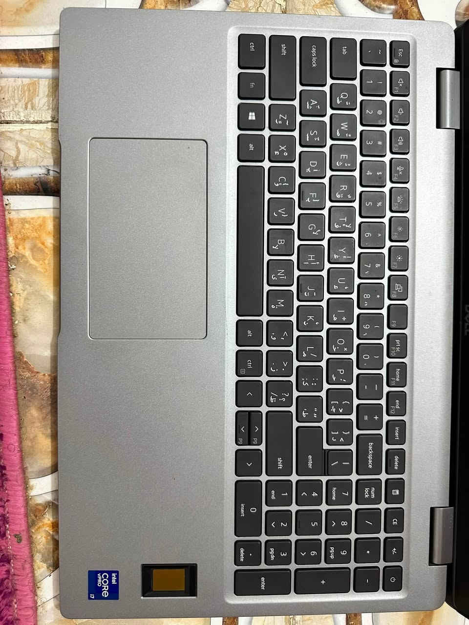 💻 لابتوب Dell Precision 3560 للبيع
* الموديل: Dell Precision 3560

* المعالج (CPU): Intel Core i7-1185G7 @ 3.00GHz (جيل 11)

* الرام (RAM): 16GB

* كرت الشاشة (GPU):

    * NVIDIA T500 (منفصل) – 4GB VRAM

    * Intel Iris Xe (مدمج)
*ذاكرة 512 ssd

* نظام التشغيل: Windows 11 Pro 64-bit

* DirectX: إصدار 12

* الشركة المصنعة: Dell

* البطاريه جديده جداً اقل شي تستعمل من٣ ساعات متواصله إلى ٤ ساعات 

*وياهه شاحنة اصليه مال الشركه 

⸻

✨ مميزات الجهاز:

* مناسب للتصميم، البرمجة، والأمن السيبراني 🔐

* يشغل برامج قوية + يدعم Virtual Machines

* كرت شاشة منفصل العاب الثقيلة 🎮

الله يشهد جهاز نضيف كلش ما مستعمل هواي 

سعر لابتوب ٦٩٠ قفل 

رجاً اقره الموصفات وبلغني 

تواصل ***********
