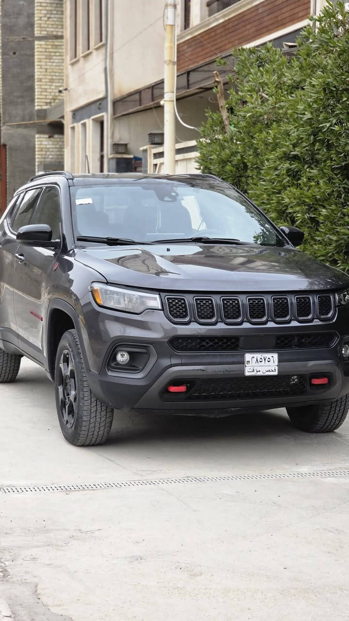 سلام عليكم جيب كمباس 2023 ماشية 16 الف 
بدون رقم حادثة موضح بصور 
السعر 135$ ورقة وبيه مجال بسيط
***********
