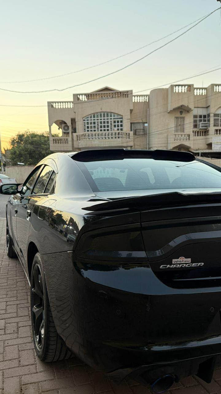 السلام عليكم 🖤🔥
جارجر موديل 2022 SXT
Dodge Charger_2022_SXT

اللون: اسود ملكي
وارد امريكي: جنطه مصلحه نفسه وبيه بارد خفيف بلباب صور الحادث موجوده 
مكينه: 3.6
دفع خلفي
ماشيه:70km
السعر:225$ بيه مجال بسيط
رقم بغداد تحويل مباشر
السياره كلش نظيفه وبالحقيقه بعد احله 
للاستفسار :: *********** بغداد, العراق
