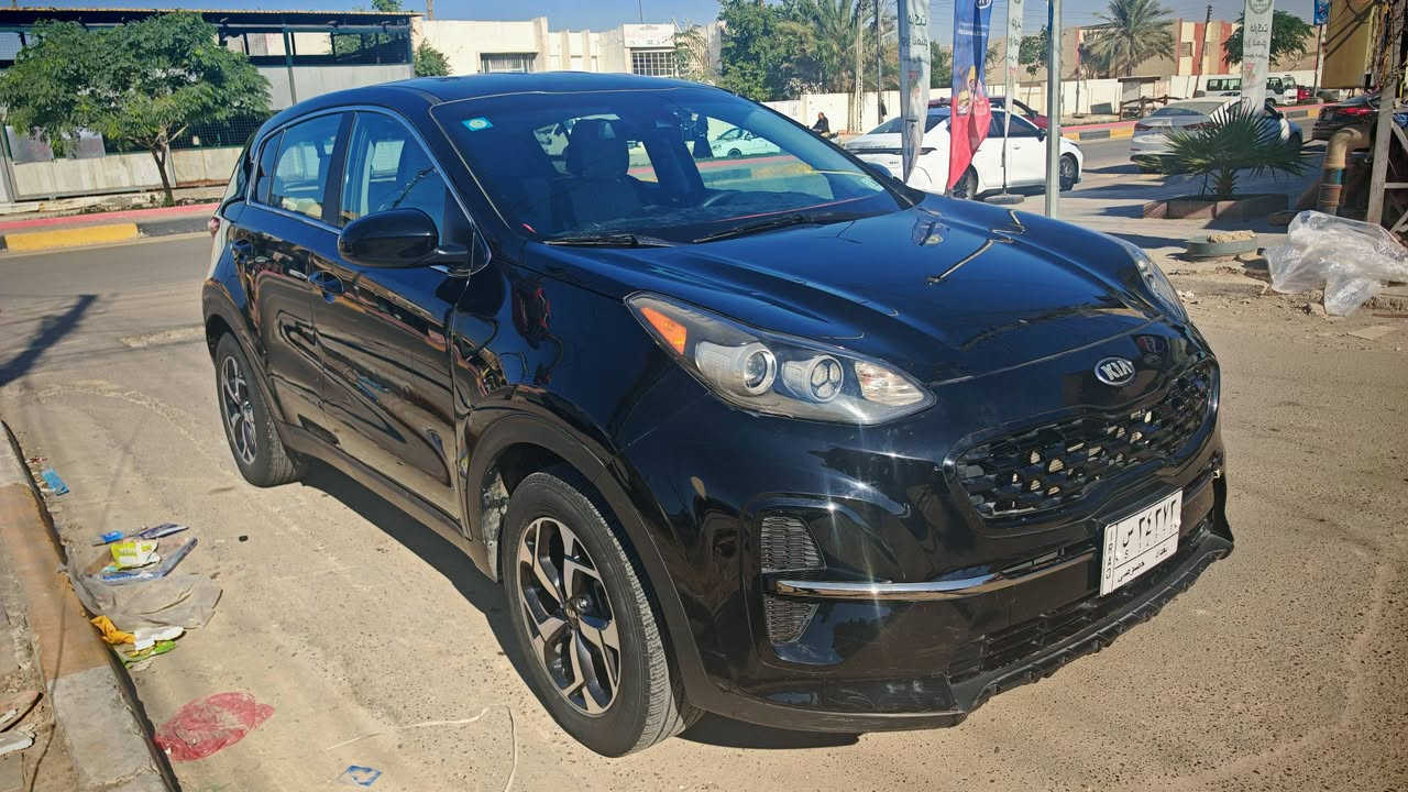🚘 للبيع كيا سبورتاج وارد أمريكي 🚘
📍 اللون: أسود
📍 الممشى: 51 ألف كم فقط
📍 المحرك: 2400cc
📍 الحالة: نظيفة جداً – استعمال قليل
🔹 المواصفات:
✅ رادار
✅ شاشة كبيرة
✅ حساسات
✅ سيارة مرتبة ونظيفة
🔧 الملاحظة:
ضربة جملغ أمامي فقط – ضربة خفيفة وما مأثرة على المكينة أو الشاصي.
السعر 177 ورقه
الاتصال واتساب 
***********
