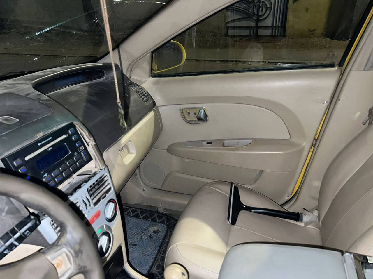 شيري مديل 2013
رقم بصرة جاهزة مكينة وكير وتبريد وحداديه وكهربائيات 

ب 15

***********
